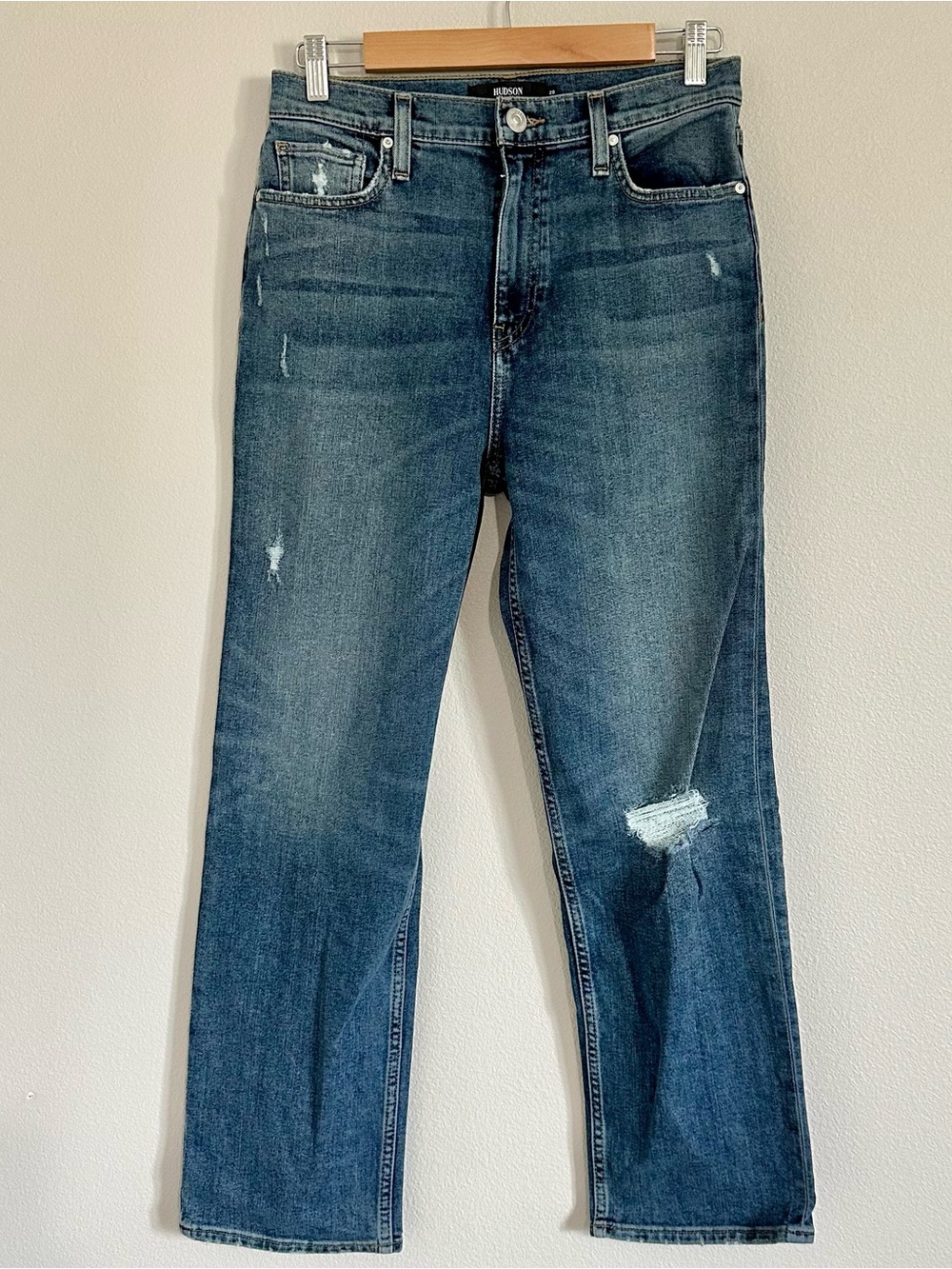 Hudson Women’s Straight Leg Distressed Jeans Medium Blue Size 28 NWT
